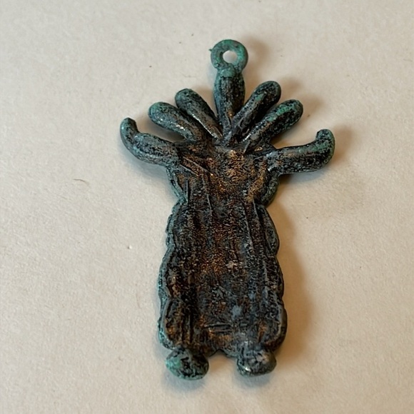 Vintage Pendant 1960s or 1970s Totem-Style Charm - Picture 3 of 6